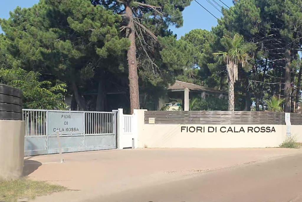 Fiori Di Cala Rossa Appartement T3 Dans Residence Hotelliere Chez Virginie 里奇 外观 照片