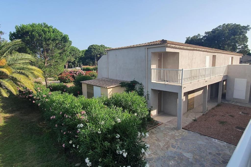 Fiori Di Cala Rossa Appartement T3 Dans Residence Hotelliere Chez Virginie 里奇 外观 照片