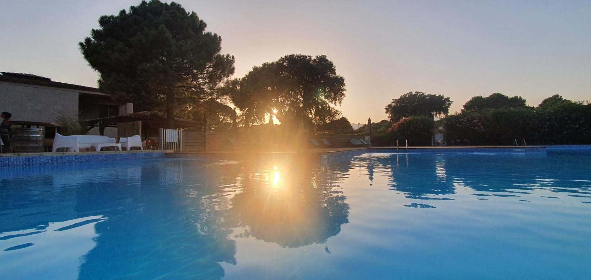 Fiori Di Cala Rossa Appartement T3 Dans Residence Hotelliere Chez Virginie 里奇 外观 照片